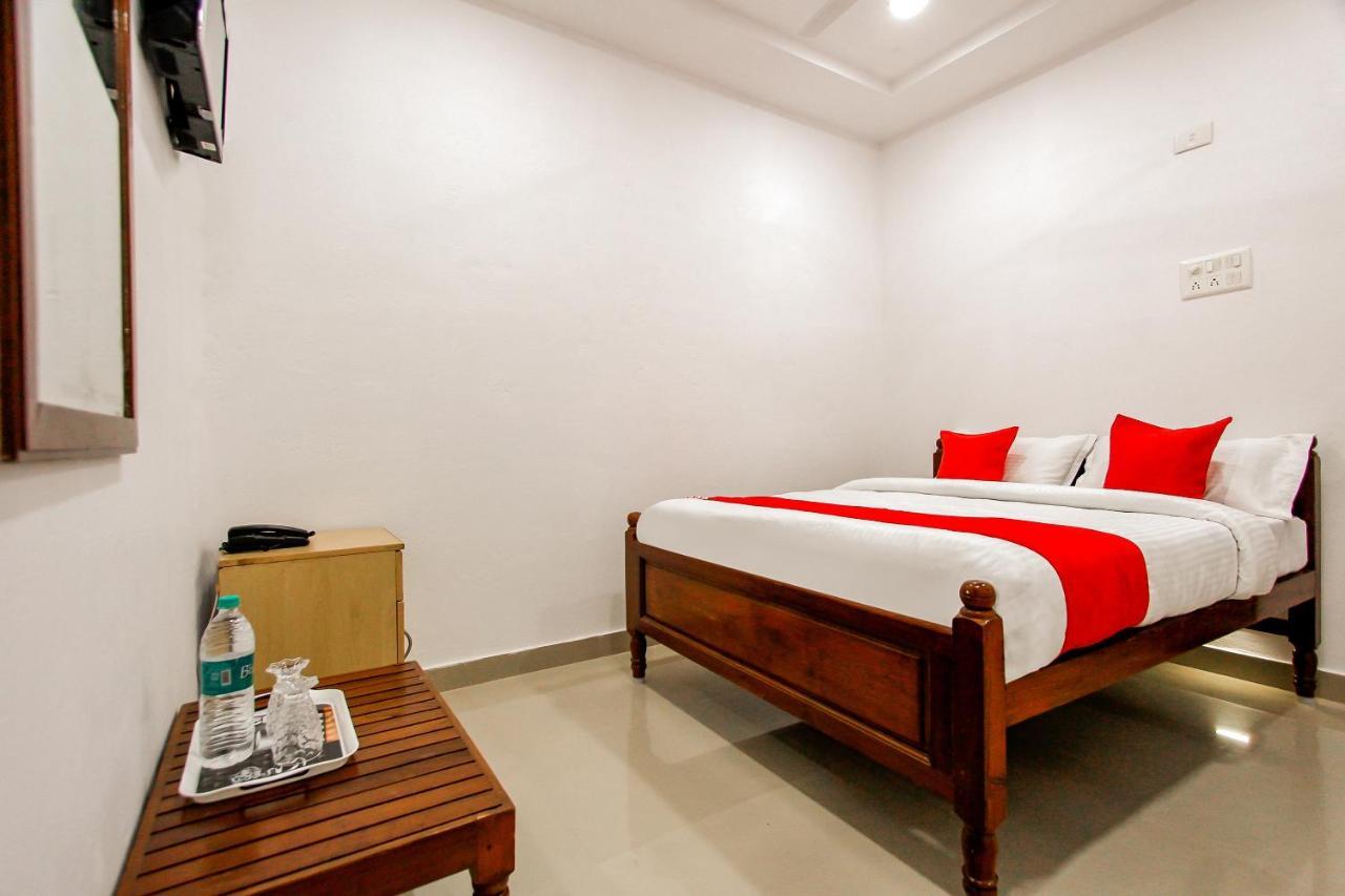 Hotel Oyo 69625 Mayuraa Residency Kumbakonam Exteriér fotografie