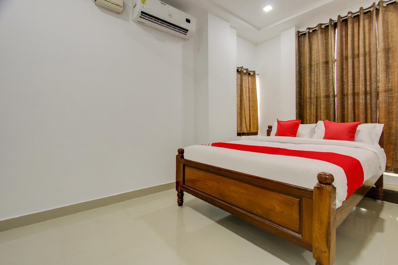 Hotel Oyo 69625 Mayuraa Residency Kumbakonam Exteriér fotografie