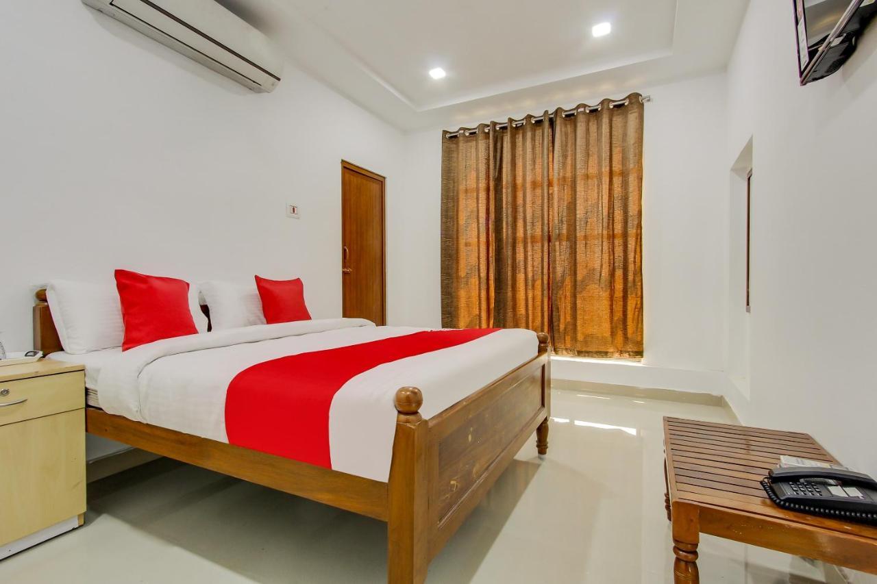 Hotel Oyo 69625 Mayuraa Residency Kumbakonam Exteriér fotografie