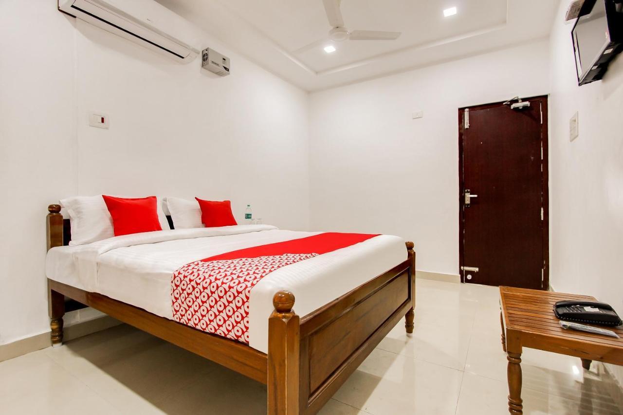 Hotel Oyo 69625 Mayuraa Residency Kumbakonam Exteriér fotografie