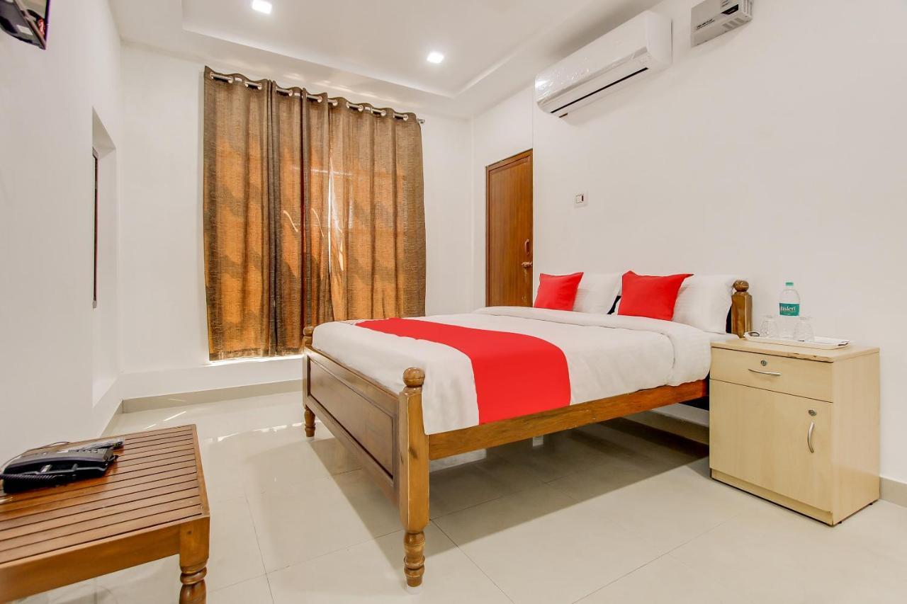 Hotel Oyo 69625 Mayuraa Residency Kumbakonam Exteriér fotografie