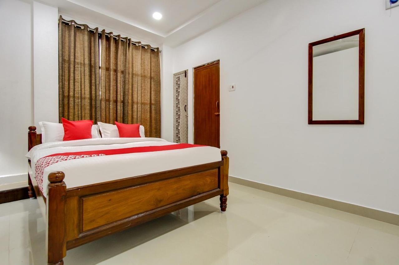 Hotel Oyo 69625 Mayuraa Residency Kumbakonam Exteriér fotografie